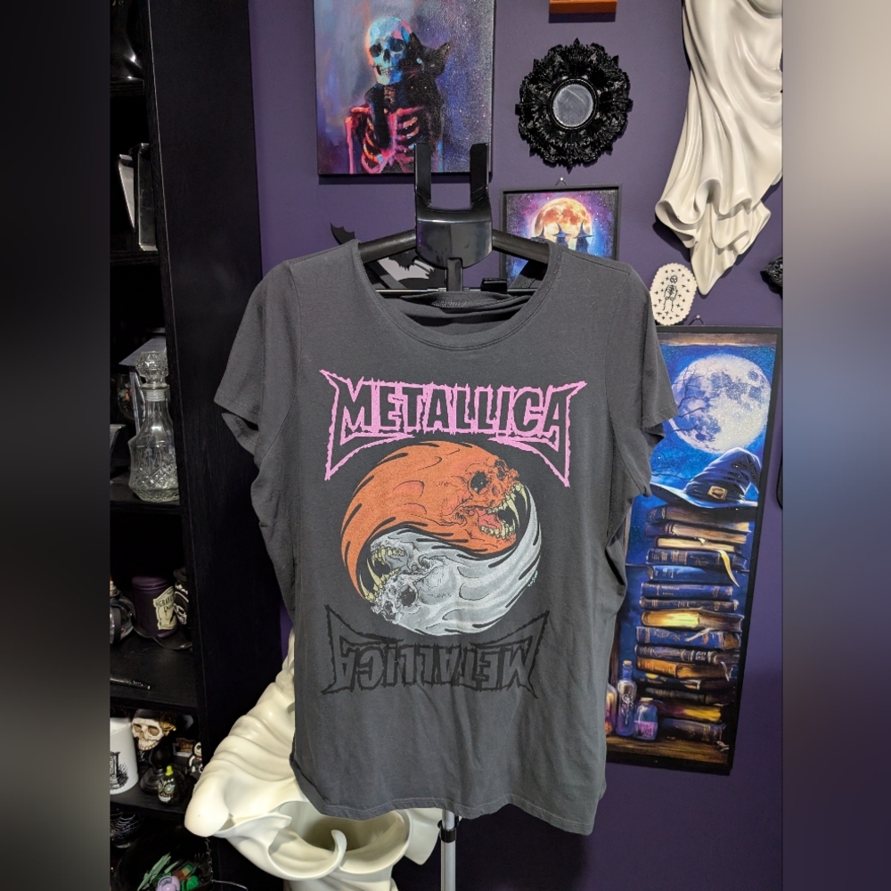 Torrid Gray Metallica Short Sleeve Tee